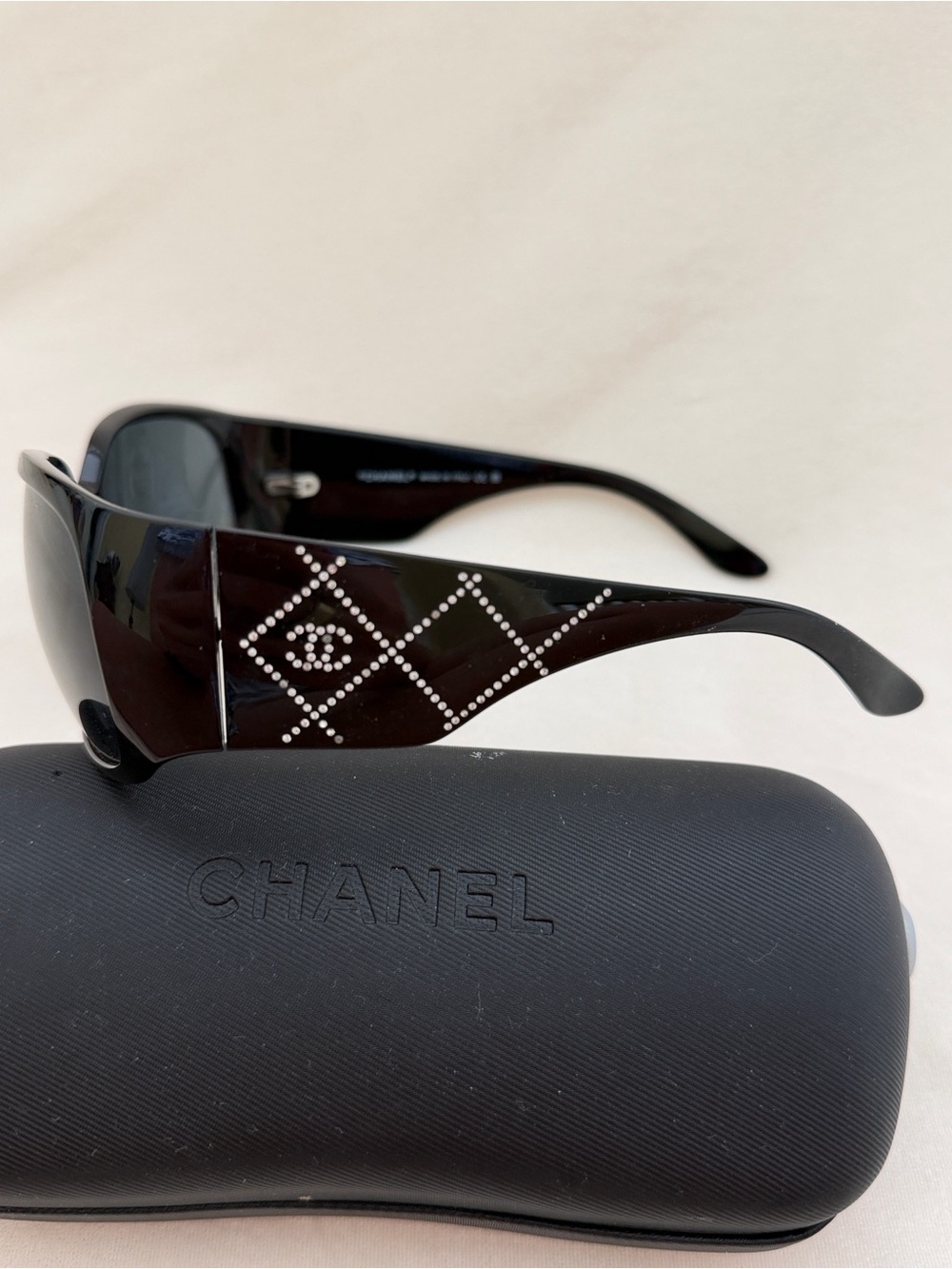 CHANEL Black Shield Sunglasses with Crystal Logo Detail - Picture 7 of 9